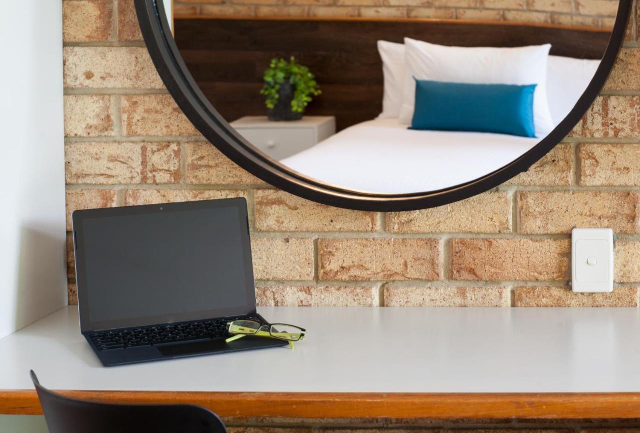Sunshine Coast Motor Lodge Woombye Экстерьер фото