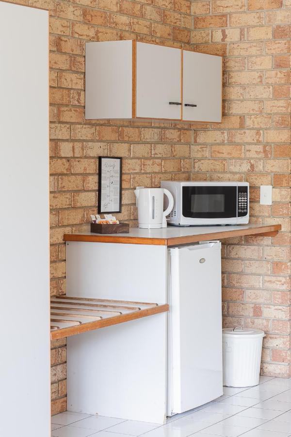 Sunshine Coast Motor Lodge Woombye Экстерьер фото